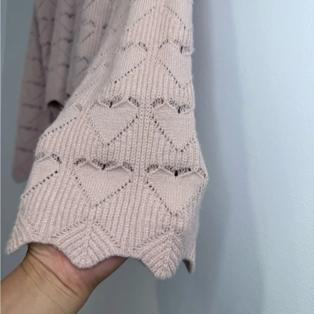 Elegant Pink Heart Knit Blouse